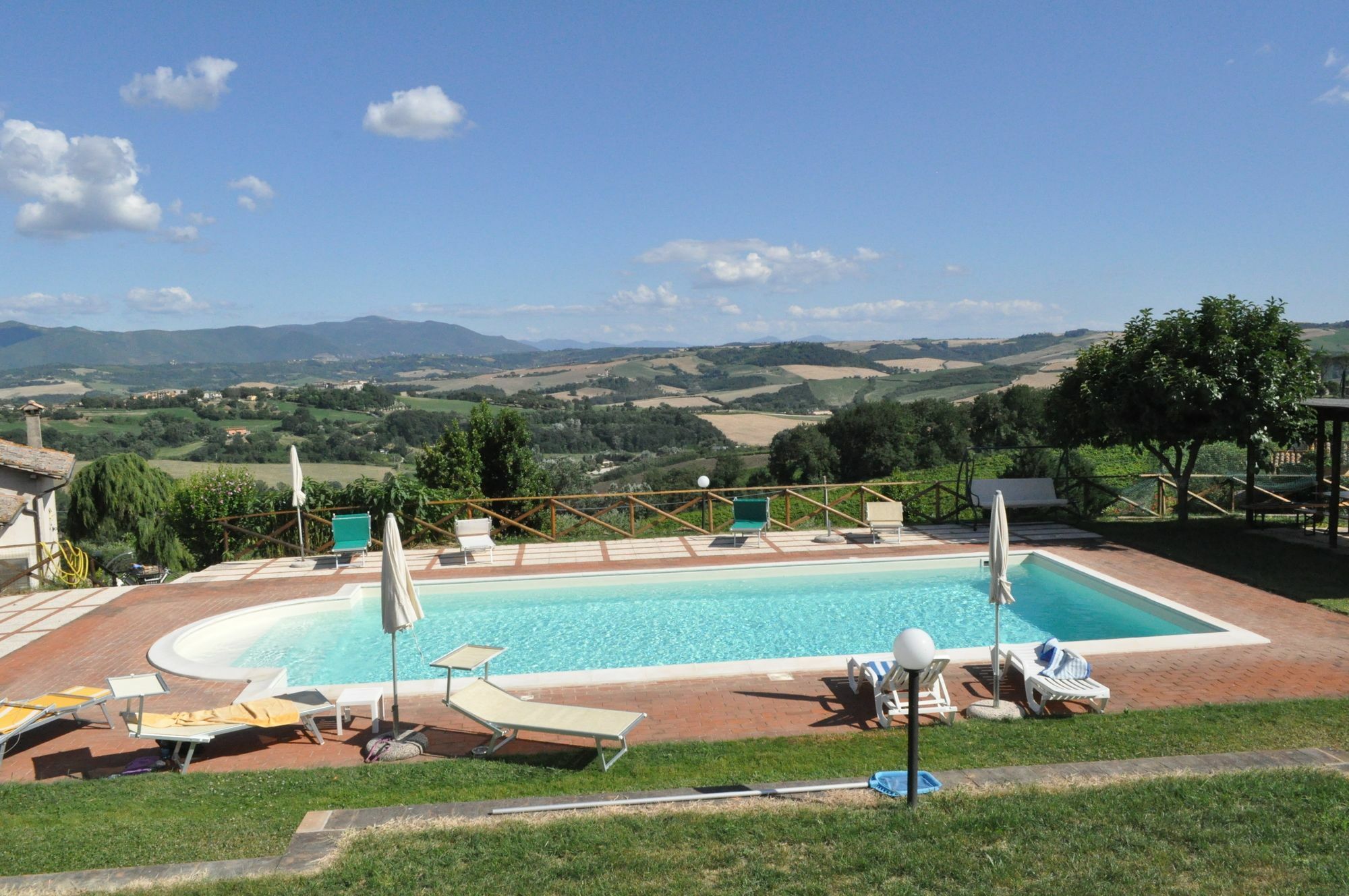 Farm Stay Il Carro Del Colle Collevalenza Kültér fotó